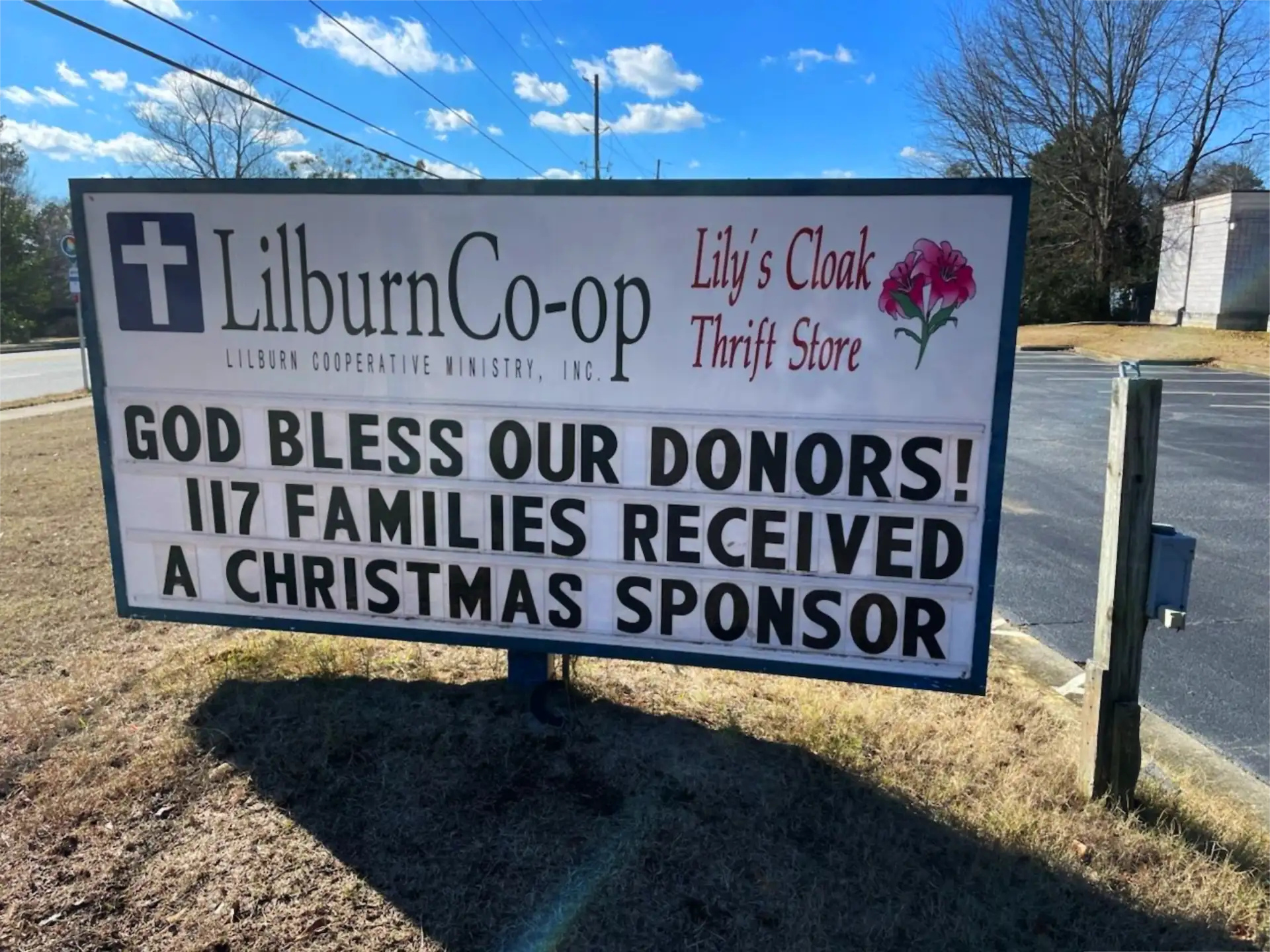 Lilburn Coop Sign Christmas Families
